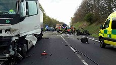 Místo tragické dopravní nehody na silnici I/6 u Bochova.