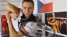 KILL BILL. eská tenistka Karolína Muchová po vítzné premiée ve Fed Cupu...