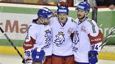 Čeští hokejisté se radují z gólu do sítě Slovenska v utkání Euro Hockey...