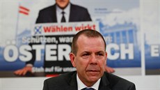 Kandidát pravicové populistické strany Svobodných (FPÖ) do eurovoleb Harald...