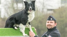 Policejní pes Viola se psovodem Jiím Gregovským