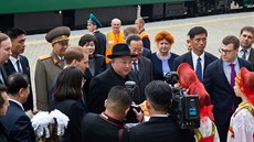 Severokorejský vdce Kim ong-un na uvítací ceremonii s chlebem a solí v ruském...