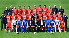 Týmová fotografie fotbalist Brna z léta 2008. Mladý Josef ural stojí v horní...