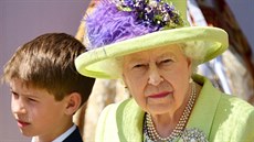 Královna Albta II. a její vnuk James, vikomt Severn (Windsor, 25. kvtna 2018)