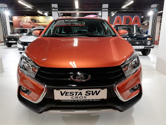 Lada Vesta SW Cross je k mání i s automatickou pevodovkou.