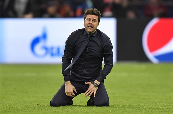 DOJAT TRENR. Mauricio Pochettino po vtznm glu Lucase Moury v semifinle...