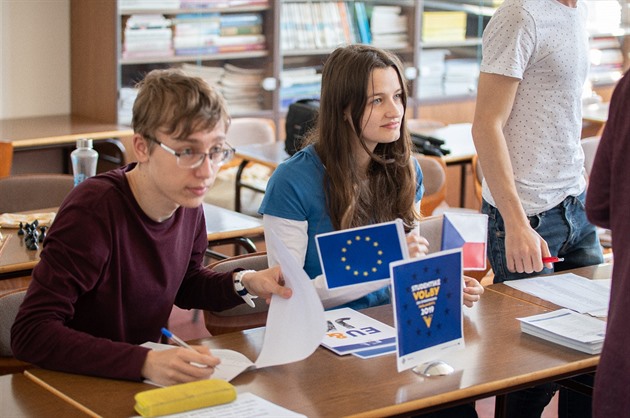 Volící nevoliči. Móda je náročná disciplína a Piráti to poznávají