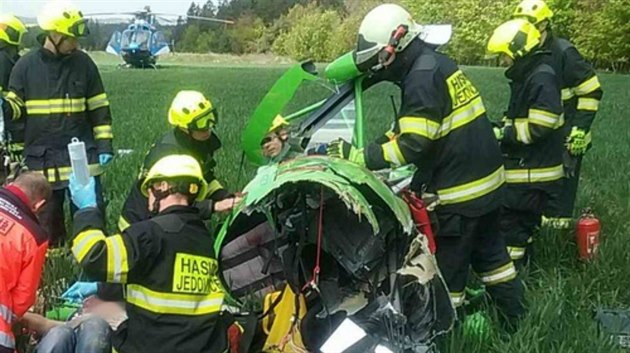 U letit v Kotvrdovicích na Blanensku havaroval vírník, dva lidé se pi nehod...