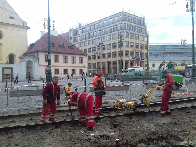 Oprava kolejit v centru msta