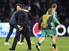 Dojatý kou Tottenhamu Mauricio Pochettino po senzaním postupu do finále Ligy...