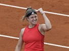 Karolína Muchová slaví postup do tvrtfinále tenisového turnaje v Praze.