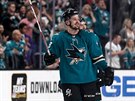 Tomá Hertl se San Jose se raduje po výhe v rozhodujícím duelu s Coloradem.