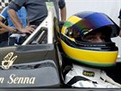 Bruno Senna ídí Lotus 1986, vz svého strýce Ayrtona. Rok 2004.