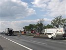 Na dálnici D1 se odpoledne srazily dva kamiony. Nehoda zablokovala provoz,...