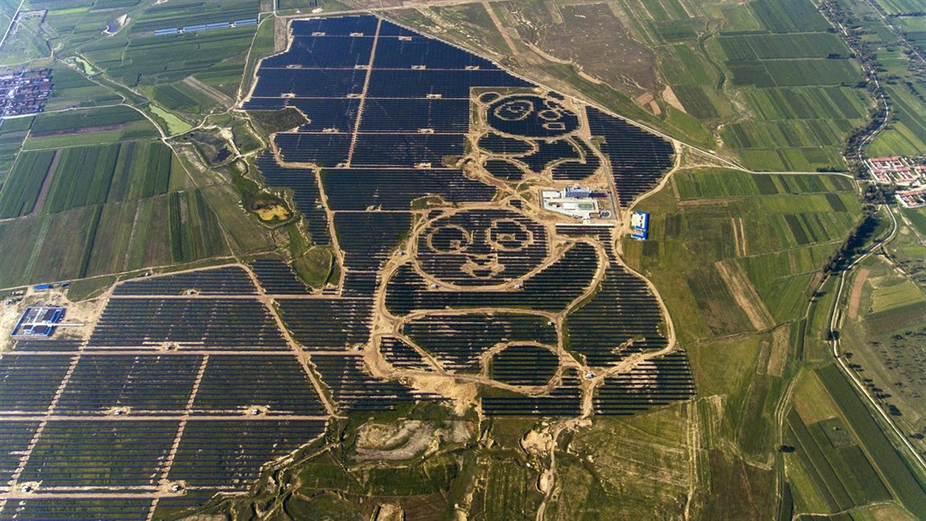 Solární megaprojekty: pandí elektrárna či farma o výkonu pěti Temelínů