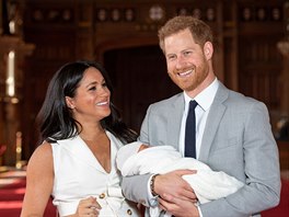 Vévodkyn Meghan, princ Harry a jejich syn Archie Harrison Mountbatten-Windsor...