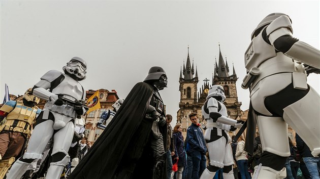 Fanoušci Star Wars uspořádali ke dni populární sci-fi série  pochod Prahou. (4. května 2019)