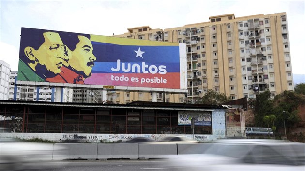 Billboard venezuelskho prezidenta Nicolse Madura v Caracasu (6. kvtna 2019)