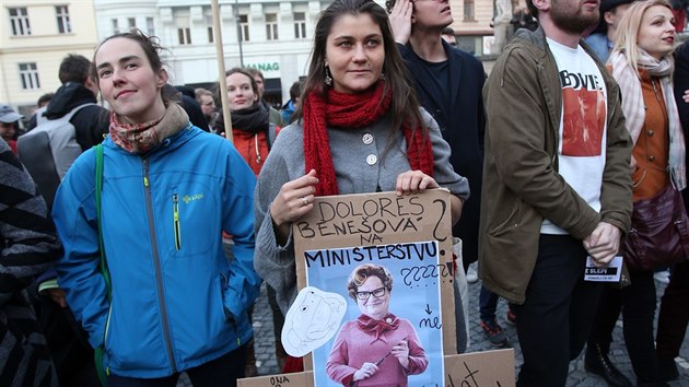 Tisce demonstrant v Brn se domnv, e nov ministryn spravedlnosti pedstavuje ohroen nezvislosti justice. (6. kvtna 2019)