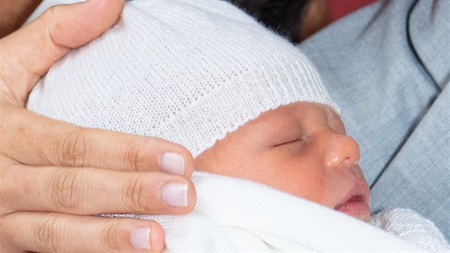 Novorozen chlapeek vvodkyn ze Sussexu Meghan a prince Harryho (8. kvtna 2019)