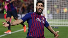EL PISTOLERO. Luis Suárez (Barcelona) slaví gól, který vstelil Liverpoolu.