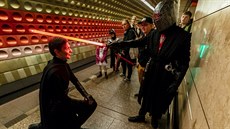 Fanouci Star Wars uspoádali ke dni populární sci-fi série  pochod Prahou. (4....