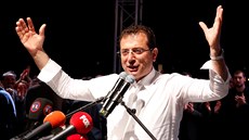 Nový istanbulský starosta Ekrem Imamoglu jet kvli opakování voleb nemá svou...