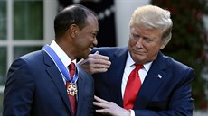 Americký prezident Donald Trump udlil golfistovi  Tigeru Woodsovi...