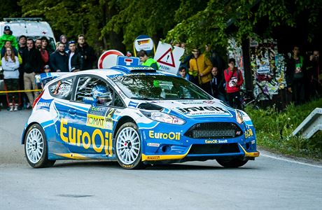 Václav Pech a Petr Uhel s Fordem Fiesta R5 bhem Rallye eský Krumlov.