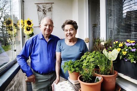 Bohumr a Stanislava Bauerovi. V jednom byt jich jist as bydlelo a devt....