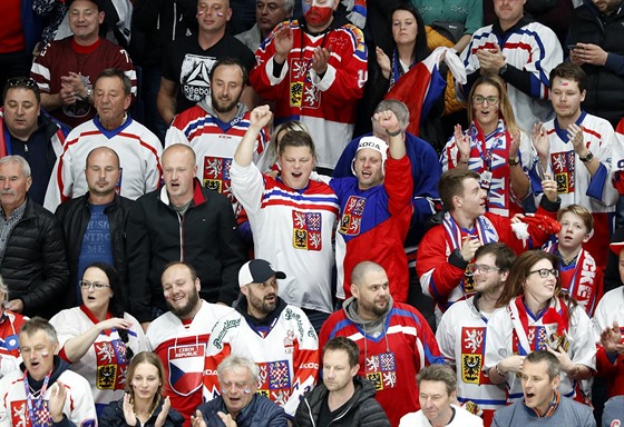 Čeští fanoušci na hokejovém mistrovství světa. 
