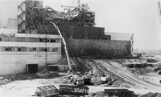 Elektrárna Černobyl po havárii v roce 1986