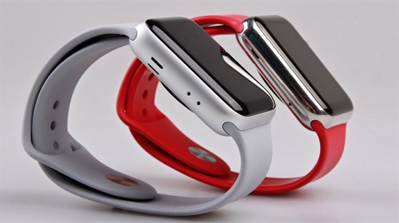 Apple Watch Series 3 v hliníkovém a ocelovém provedení