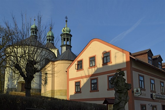 Kapli v Hodkovicích nad Mohelkou opravil soukromník Josef Koek. 