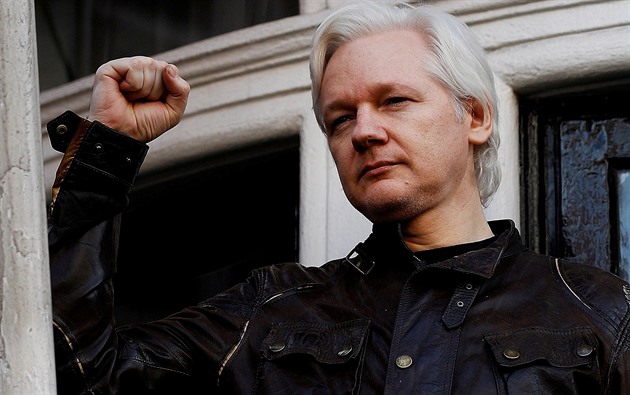 Assange u amerického soudu přiznal vinu v případu vyzrazení tajných informací