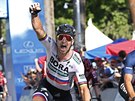 Peter Sagan oslavuje triumf v první etap závodu Kolem Kalifornie.