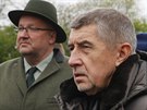 Andrej Babiš a generální ředitel Lesy ČR Josef Vojáček (15. května 2019)