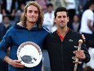 Novak Djokovi (vpravo) a Stefanos Tsitsipas, vítz a poraený z madridského...