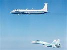 Ruské letouny Il-22 a Su-27 zachycené britskými stíhai nad Baltem (14. kvtna...