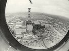 Letecký pohled na elektrárnu ernobyl po havárii v roce 1986