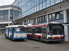 Do Brna se po 23 letech vrtil trolejbus typu 9Tr, a do loska slouil na...