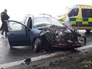 Nehoda t osobnch vozidel zastavila provoz u obce Losin nedaleko Plzn.