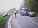 Nehoda t osobnch vozidel zastavila provoz u obce Losin nedaleko Plzn. (16....