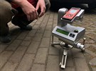 Josef Vand�lík a jeho prototyp geodetického p�ístroje pro stísn�né jeskynní...