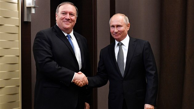 Americk ministr zahrani Mike Pompeo a rusk prezident Vladimir Putin (14. kvtna 2019)