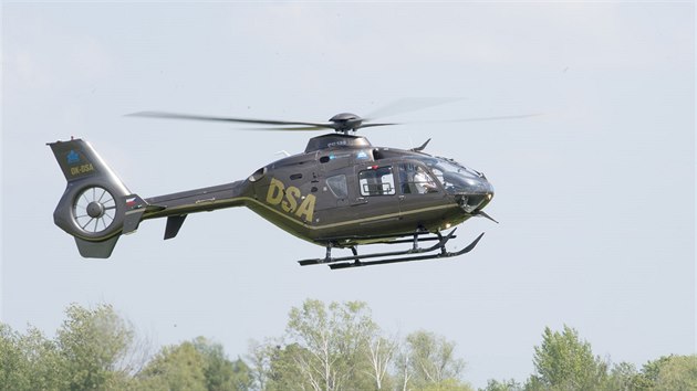Stroj EC-135 na vrtulníkovém leteckém dni Helicopter Show, který se konal 18. května 2019 na letišti v Hradci Králové.