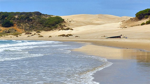 Playa de la Bolonia, v pozad je vidt psen duna.