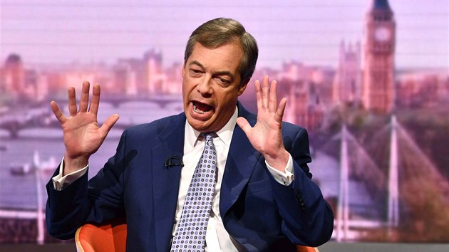 Pedseda Strany nezvislosti Spojenho krlovstv (UKIP) Nigel Farage bhem debaty na kanlu BBC. (12. kvtna 2019)