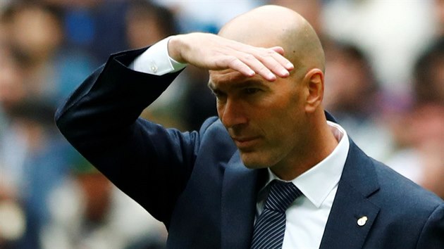 Trenr fotbalist Realu Madrid Zinedine Zidane.