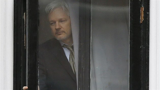 vdsk policie zane znovu vyetovat Assange kvli znsilnn. (13. kvtna 2019)